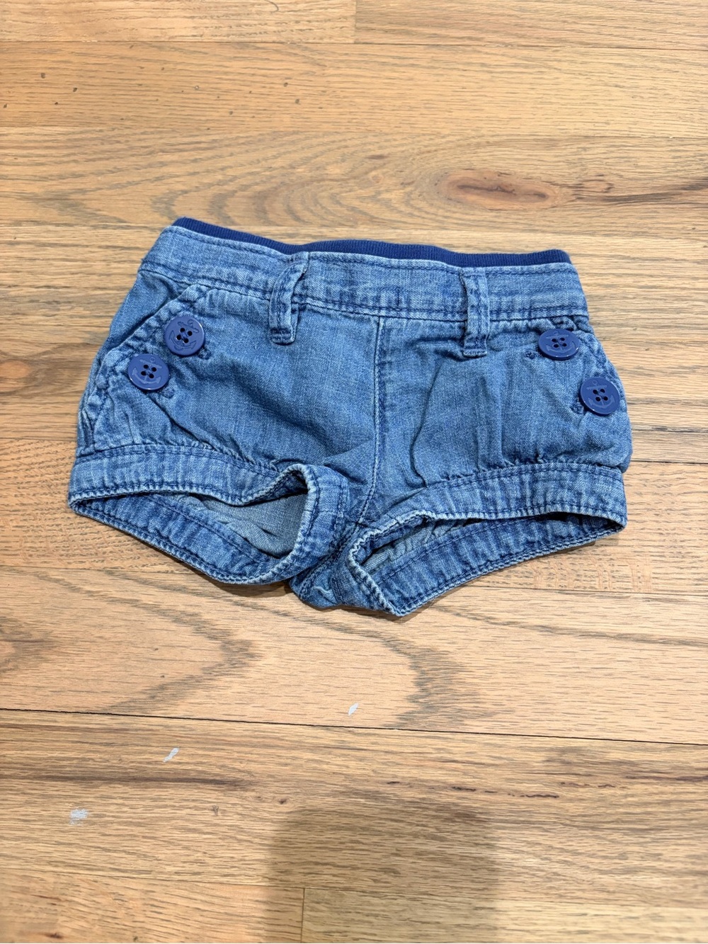 Gap baby girl denim shorts